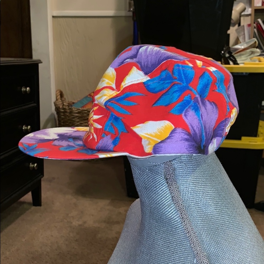 Wendy’s (???) Hawaiian Hat